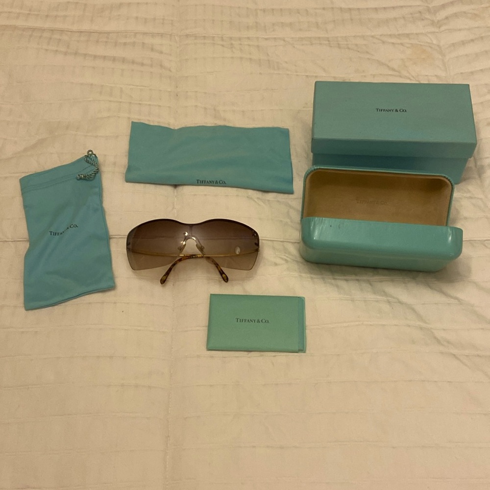 🌟Tiffiny Sunglasses - Authentic - Stunning!🌟